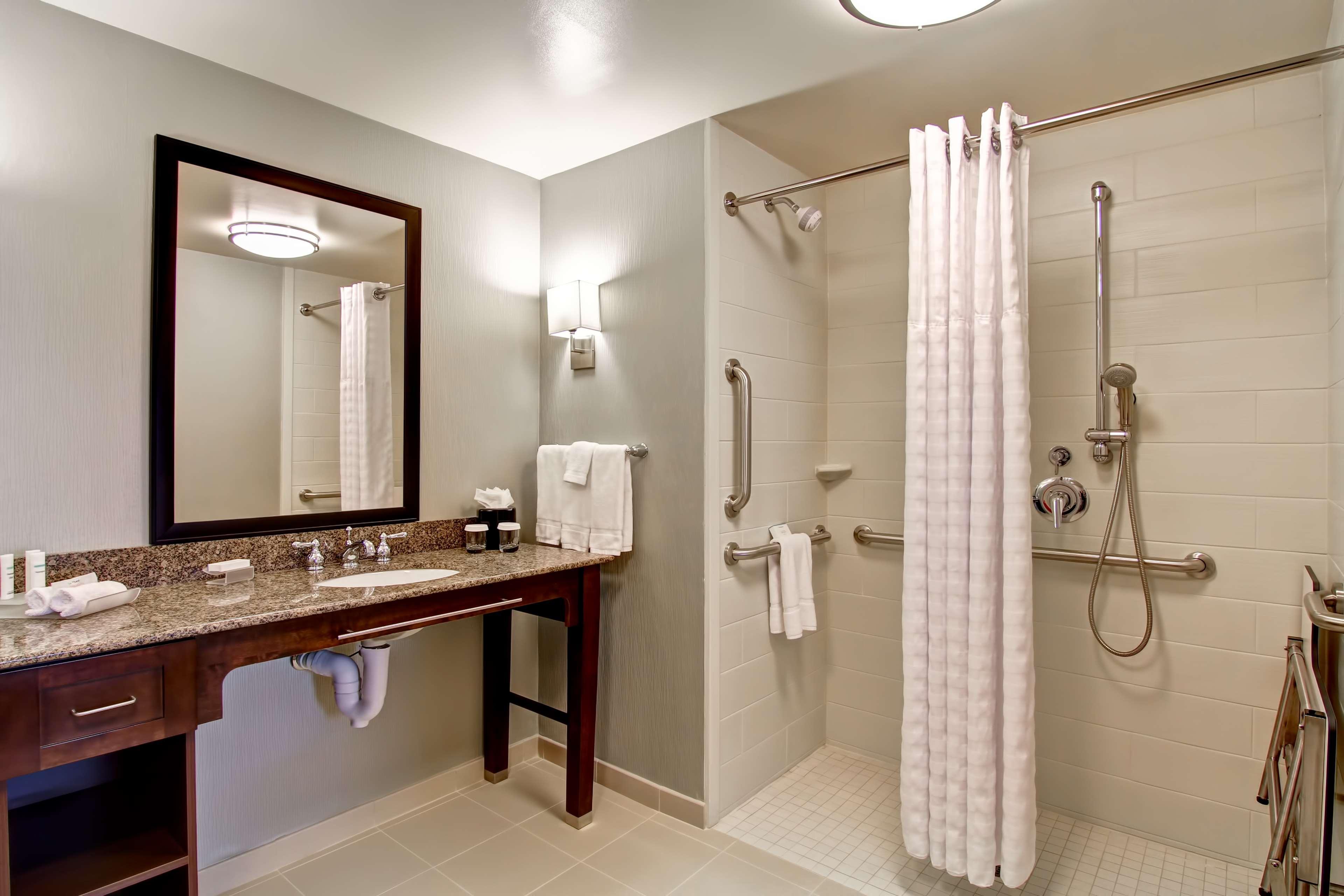 Homewood Suites By Hilton Вудбридж Екстер'єр фото